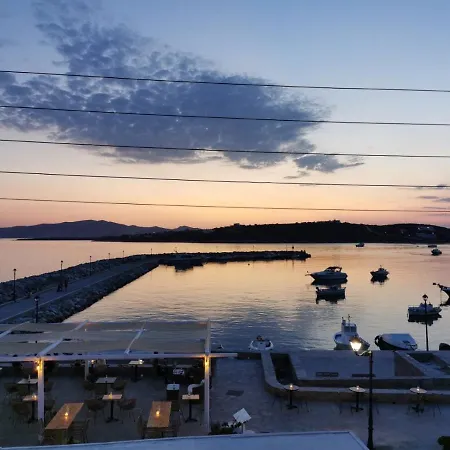 Kr * Aliki (Paros)